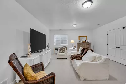 10711 S Navarro Way, South Jordan, UT 84009 - Photo 28