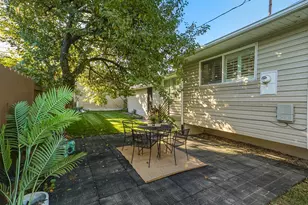 6851 S 2300 E, Cottonwood Heights, UT 84121 - Photo 42