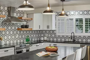 6851 S 2300 E, Cottonwood Heights, UT 84121 - Photo 12