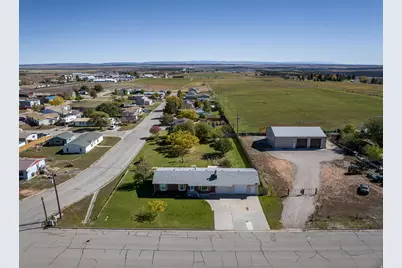 133 S 300 E, Monticello, UT 84535 - Photo 2