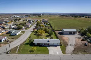 133 S 300 E, Monticello, UT 84535 - Photo 2