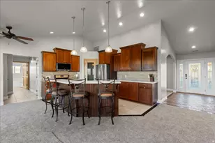 2869 W Rim Rock Dr, Stockton, UT 84071 - Photo 10