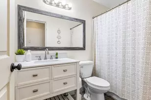 11855 S Hidden Valley Dr, Sandy, UT 84094 - Photo 20