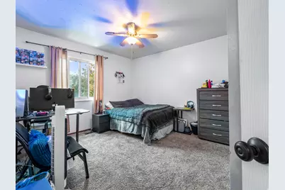 11855 S Hidden Valley Dr, Sandy, UT 84094 - Photo 16