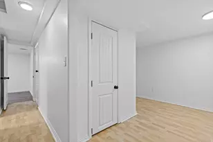 889 N 900 W, Salt Lake City, UT 84116 - Photo 24