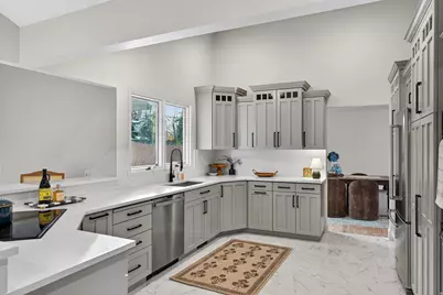 2774 E Robidoux Rd S, Sandy, UT 84093 - Photo 14