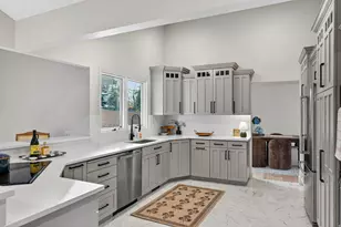 2774 E Robidoux Rd S, Sandy, UT 84093 - Photo 14