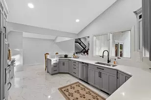 2774 E Robidoux Rd S, Sandy, UT 84093 - Photo 16