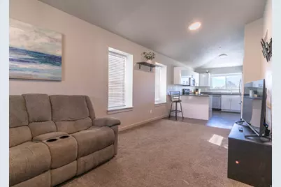 67 W 600 S #B301, Springville, UT 84663 - Photo 10