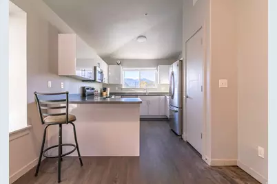 67 W 600 S #B301, Springville, UT 84663 - Photo 6