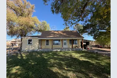 411 E 50 N, Moroni, UT 84646 - Photo 1
