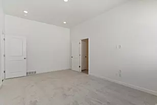 7034 W Terraine Rd, West Jordan, UT 84081 - Photo 22