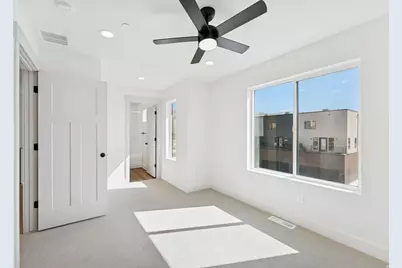 254 N Main St, Bountiful, UT 84010 - Photo 22