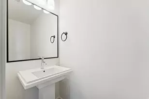 256 N Main St, Bountiful, UT 84010 - Photo 14