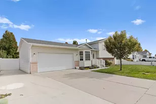 581 S 1500 W, Lehi, UT 84043 - Photo 2