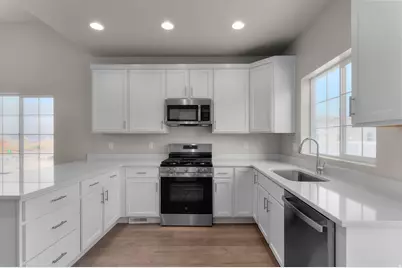 5640 N Mallard Dr, Stansbury Park, UT 84074 - Photo 12