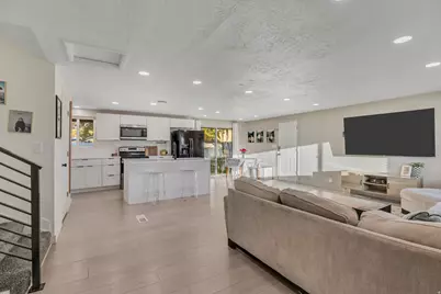 37 S Eastwood Dr, Orem, UT 84097 - Photo 6