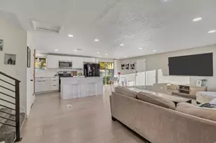 37 S Eastwood Dr, Orem, UT 84097 - Photo 6