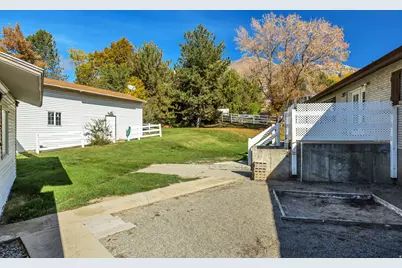 681 E 215 N, Lindon, UT 84042 - Photo 50
