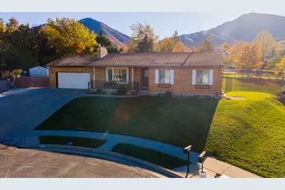 624 Mountaineer Cir, Tooele, UT 84074 - Photo 1