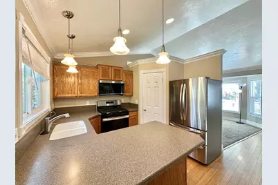 1908 N 200 W, Layton, UT 84041 - Photo 4