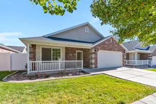 2298 N 1085 W, Layton, UT 84041 - Photo 2