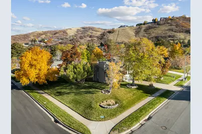 957 Chelsea Dr E, Bountiful, UT 84010 - Photo 34