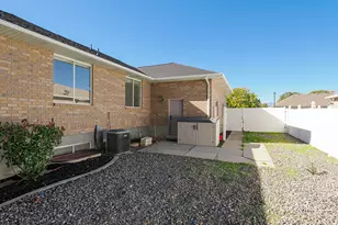 9909 S Dream Cir W, South Jordan, UT 84095 - Photo 10