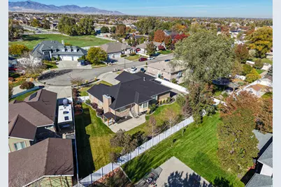 9909 S Dream Cir W, South Jordan, UT 84095 - Photo 16