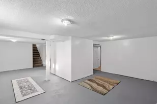 897 E 1000 S, Clearfield, UT 84015 - Photo 14