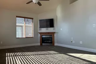 266 W Lagoon St, Roosevelt, UT 84066 - Photo 8