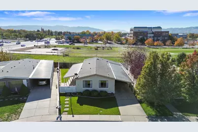 27 W Evening Star Way S, Sandy, UT 84070 - Photo 2