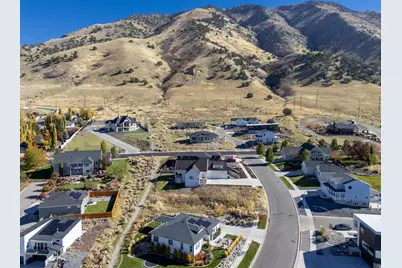 1949 E Deer Crest Cir N #49, Logan, UT 84341 - Photo 4