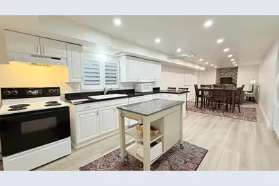 1612 E Hidden Valley Rd, Sandy, UT 84092 - Photo 22