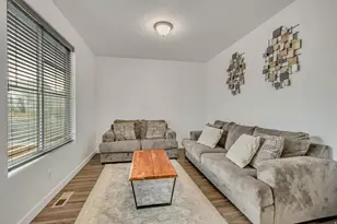 7172 W Echomount Rd S, West Valley, UT 84081 - Photo 8