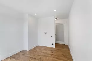 9977 S Lannae Dr E, Sandy, UT 84094 - Photo 18