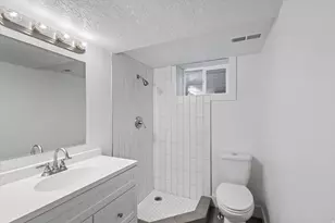 9977 S Lannae Dr E, Sandy, UT 84094 - Photo 26