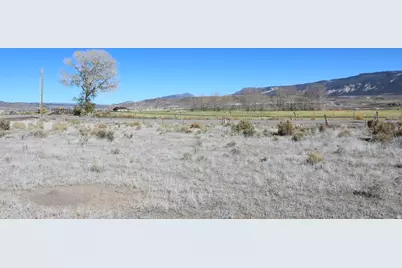 650 N 200 E #11, Loa, UT 84747 - Photo 4