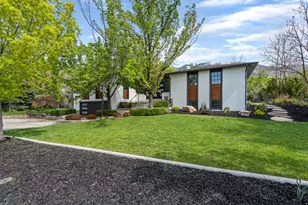 2234 E Willow Brook Way, Sandy, UT 84092 - Photo 14