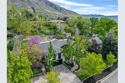 2234 E Willow Brook Way, Sandy, UT 84092 - Photo 8