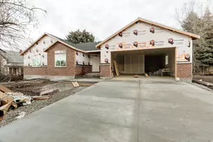 28 N 100 E, Hyrum, UT 84319 - Photo 1