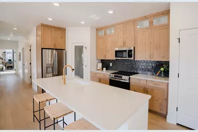 837 S 200 E #5-301, Spanish Fork, UT 84660 - Photo 8