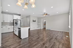 2216 W Silver Leaf Dr, Mapleton, UT 84664 - Photo 8