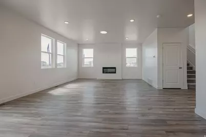 322 E Clear Granite Way, Eagle Mountain, UT 84005 - Photo 6