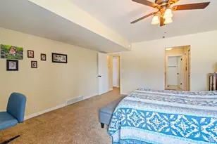 5809 S Waterbury Dr, Murray, UT 84121 - Photo 18