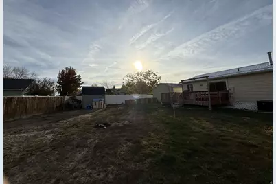 310 W Orange Ave, Castle Dale, UT 84513 - Photo 10