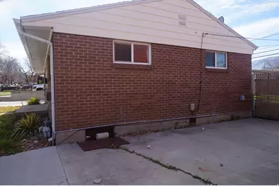 3342 S Lynnbrook Dr, Magna, UT 84044 - Photo 24