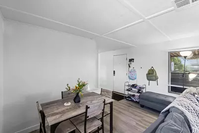 2875 N Hill Field Rd #17, Layton, UT 84041 - Photo 4