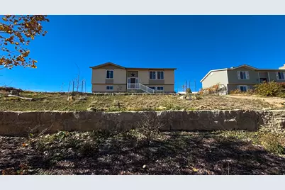 855 N 200 E, Price, UT 84501 - Photo 2