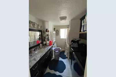 3045 E 7110 S, Cottonwood Heights, UT 84121 - Photo 10